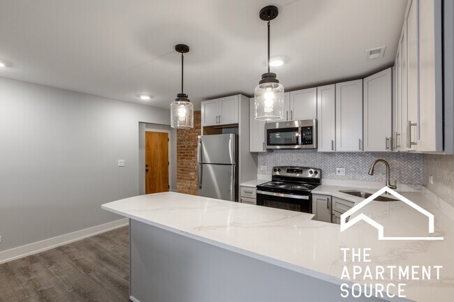 Photo - 1214 N La Salle Dr Unit F2