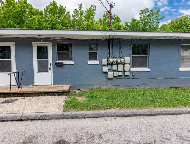 Photo - 433 Carver Ln