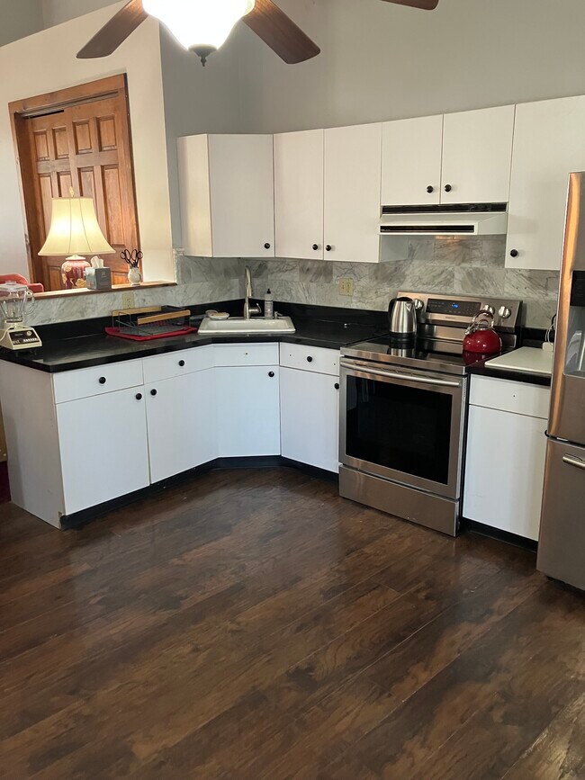 Photo - 43 Shasta Dr Unit 1