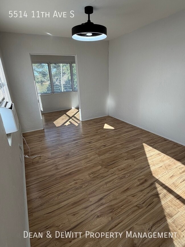 Photo - 5514 11th Ave S