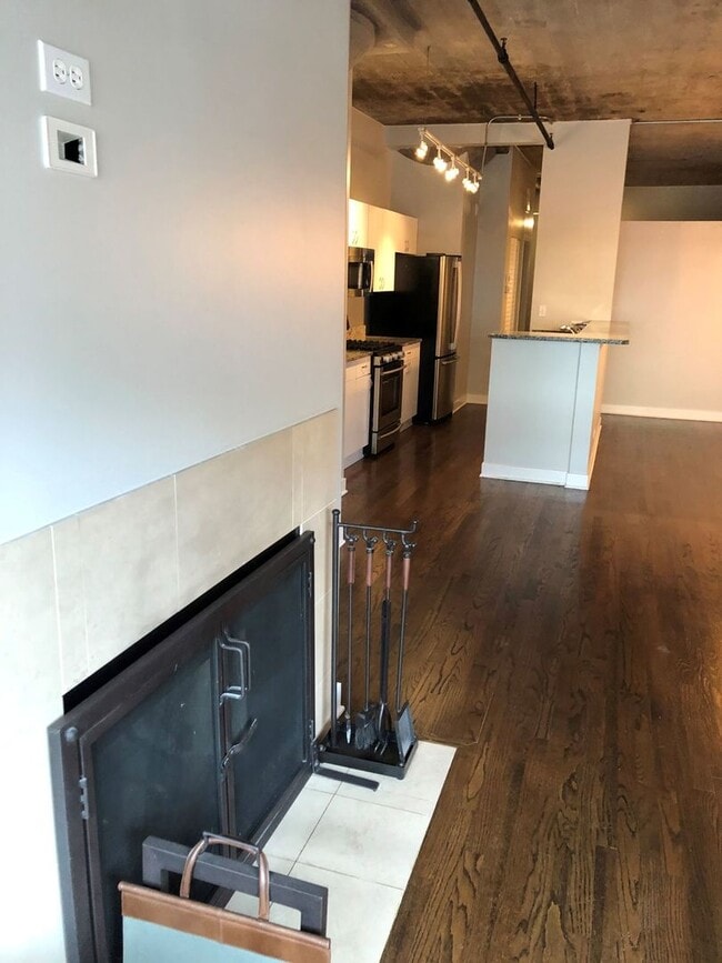 Photo - 411 W Ontario St Unit 312