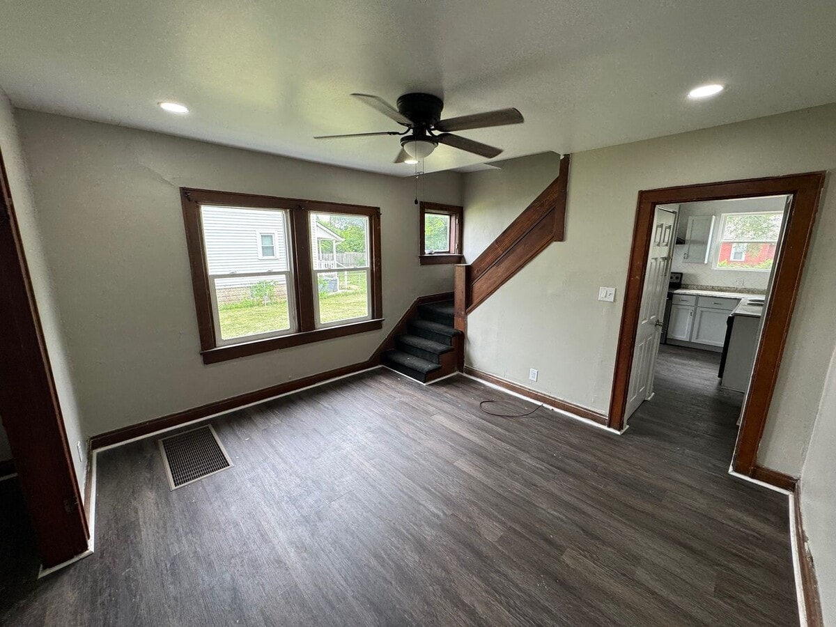 Photo - 736-738 Seymour Ave. Unit 736 Seymour Ave.