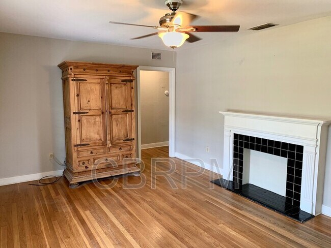 Photo - 2707 30th St