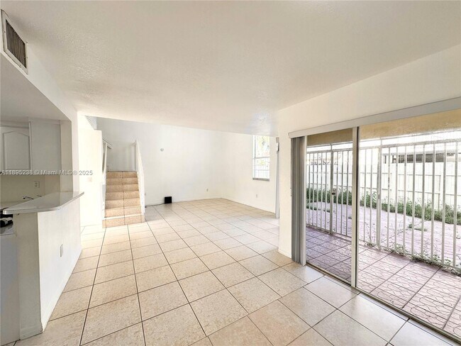 Photo - 3002 San Remo Cir