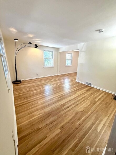 Photo - 265 Newman St