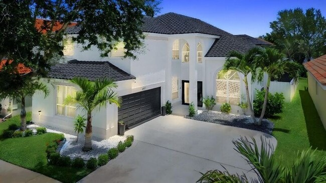 Building Photo - 6017 Newport Village Way