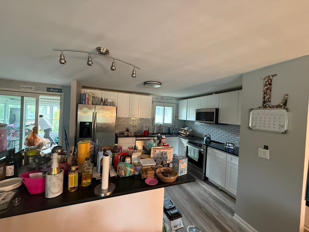 Photo - 525 Slingerland Dr