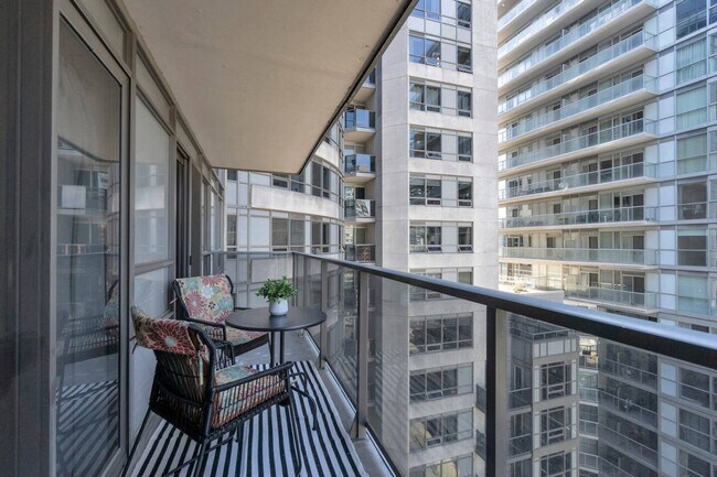 Photo - 26 Blue Jays Way Unité SI ID1403807P