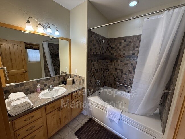 Photo - 5775 W 29th St