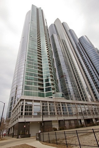 Photo - 1201 S Prairie Ave Condo Unit 706