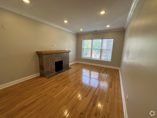 Building Photo - 3641 W Leland Ave Unit 2 Rental