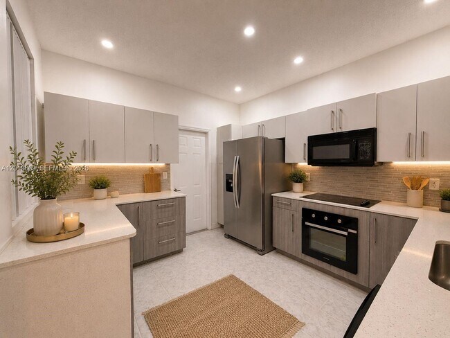 2078 Madeira Dr