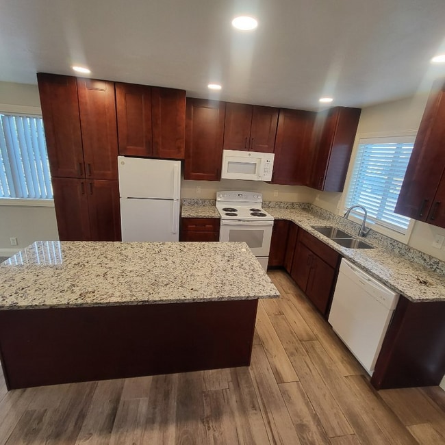 Photo - 4401 S 27th St