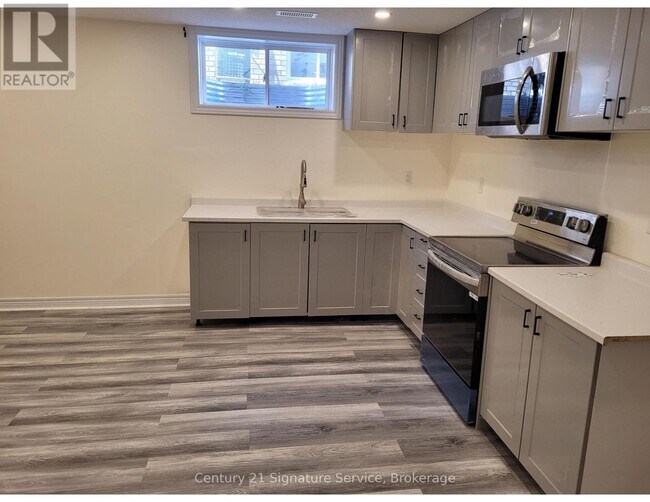 Photo - 31 Maryann Ln