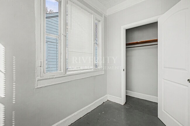 Photo - 1052 National St