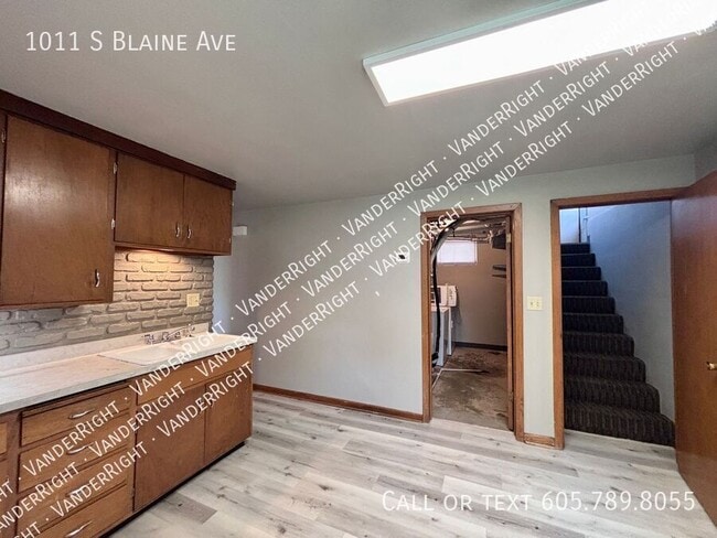 Photo - 1011 S Blaine Ave