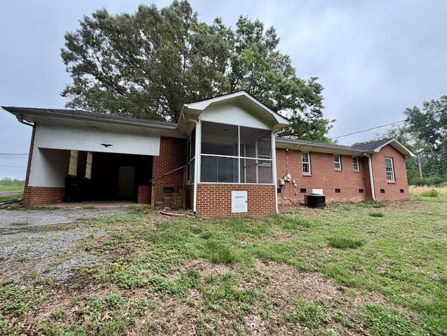 Photo - 3720 Providence Rd S