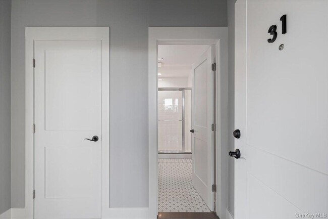 Photo - 47 Beekman Ave Unidad 31