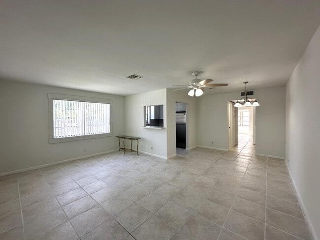 Photo - 72 Canterbury C Condo