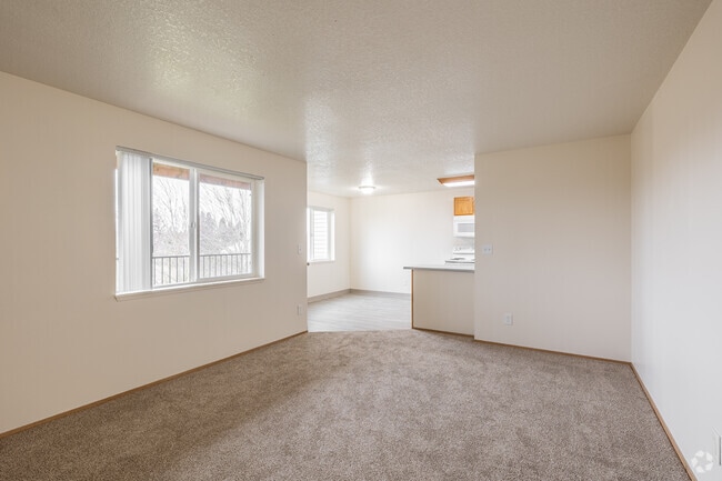 2BR, 2BA - 946SF - Living Room