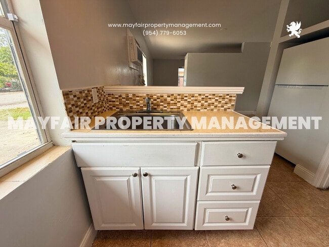 Photo - 1336 NE 1st Ave.