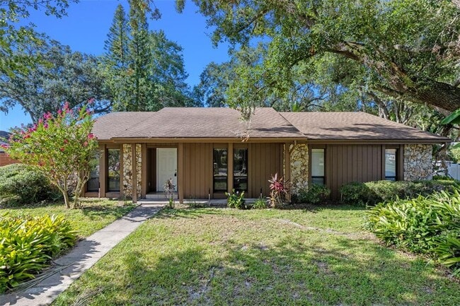 Building Photo - 525 Garden Heights Dr Rental