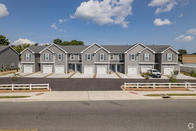 Photo - Churchland Commons at Town Pointe