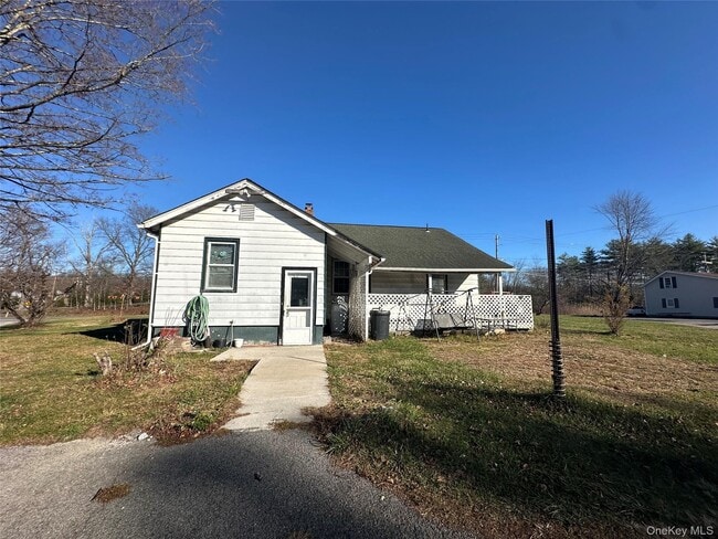 Photo - 496 Bloomingburg Rd