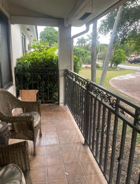 Photo - 475 NE 113th St