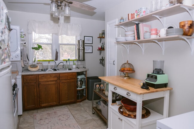 Primario - 121 Grove Ave Unidad #2