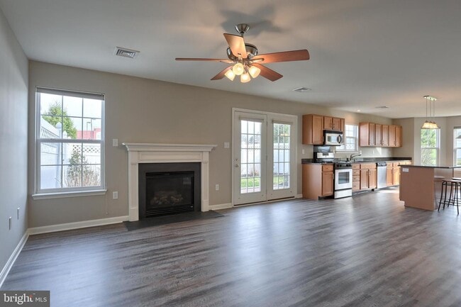 Photo - 150 Merlin Dr