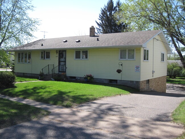 Building Photo - 2319 N Hillcrest Pky Unit 2319