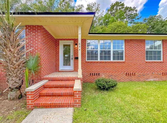 Photo - 654 Miccosukee Rd House