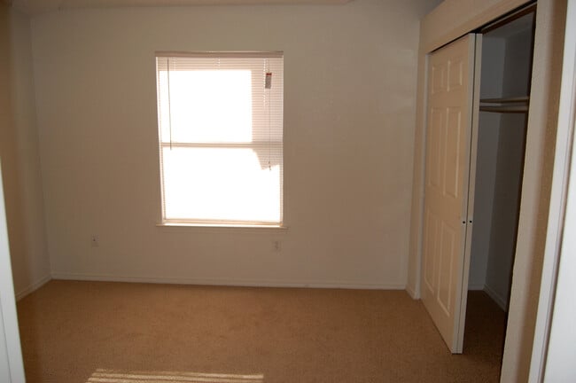 Photo - 456 Von Bargen Dr