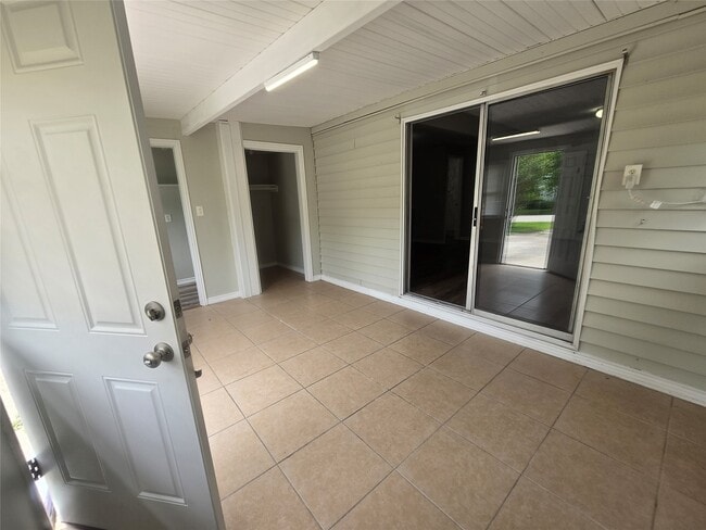 Photo - 202 N Logan St