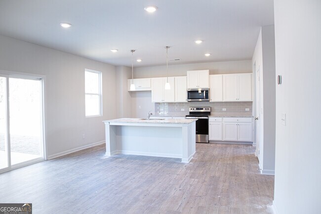 Photo - 19 Springwood Ln