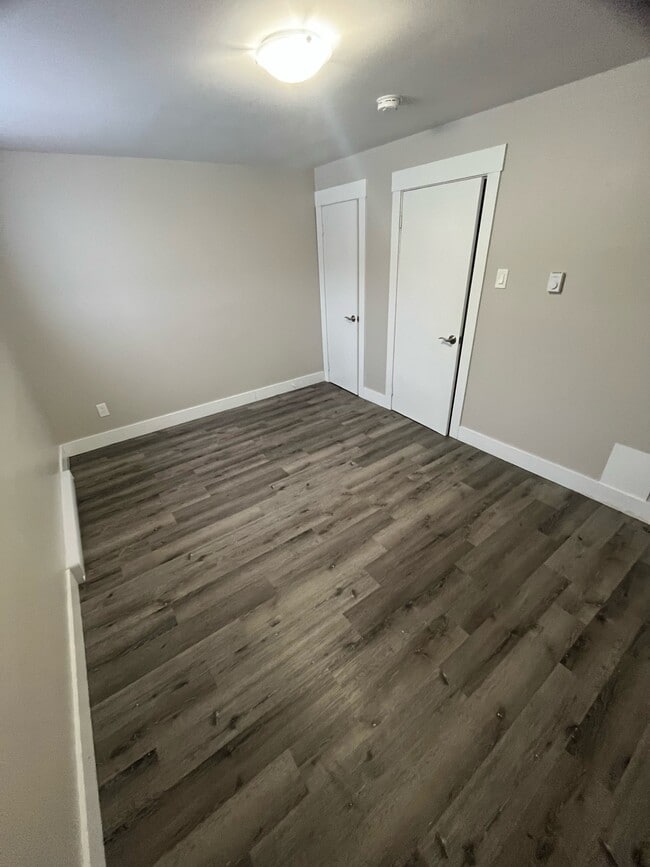 Photo - 46 Terris Ave Unité 1