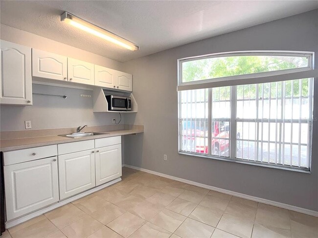 Photo - 902 Orchid Dr