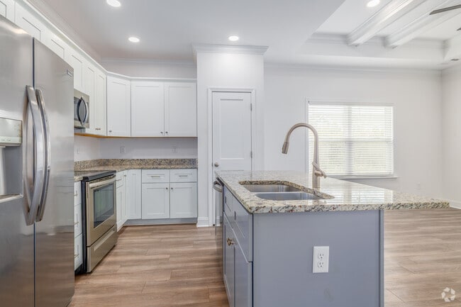 3BR, 2BA - 1,310SF - Kitchen