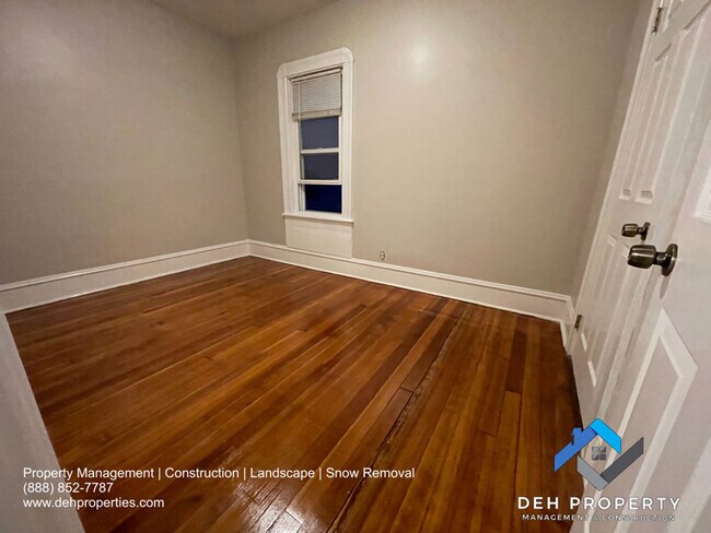 Photo - 216 Hope St Unit 2