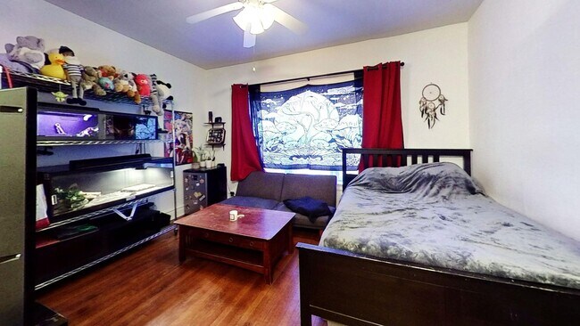 Photo - Second Floor Sheridan Park Studio Unidad 4651 2W