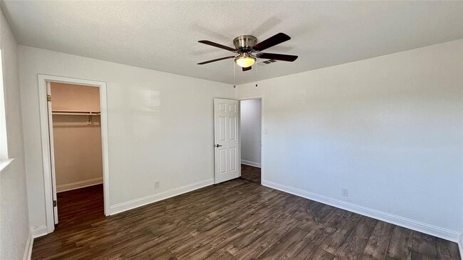 Photo - 104 Fairlane Dr