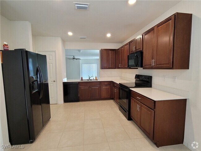 Building Photo - 1230 NW 19th St Rental