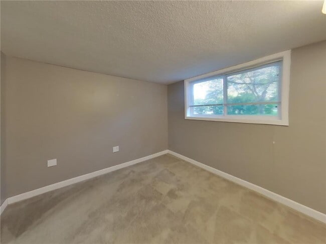 Photo - 3820 Union Terrace Ln N