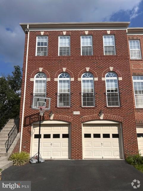 Building Photo - 22022 Avonworth Square Rental