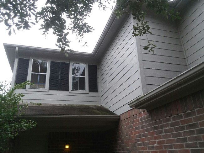 Photo - 906 Oak W Dr