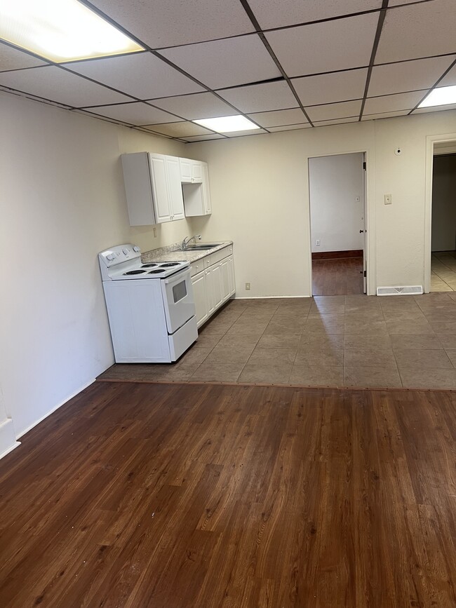 Photo - 207 5th St Unit 207 fifth street