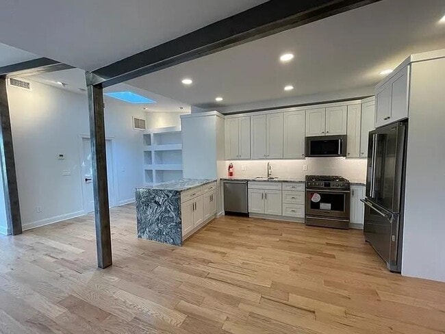 Photo - 9009 Riverside Pl Unit 2