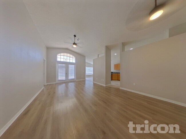 7956 Floradora Dr