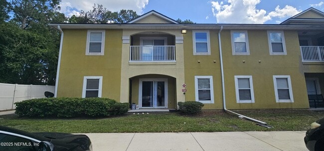 Building Photo - 3690 Kirkpatrick Cir Unit 7-7